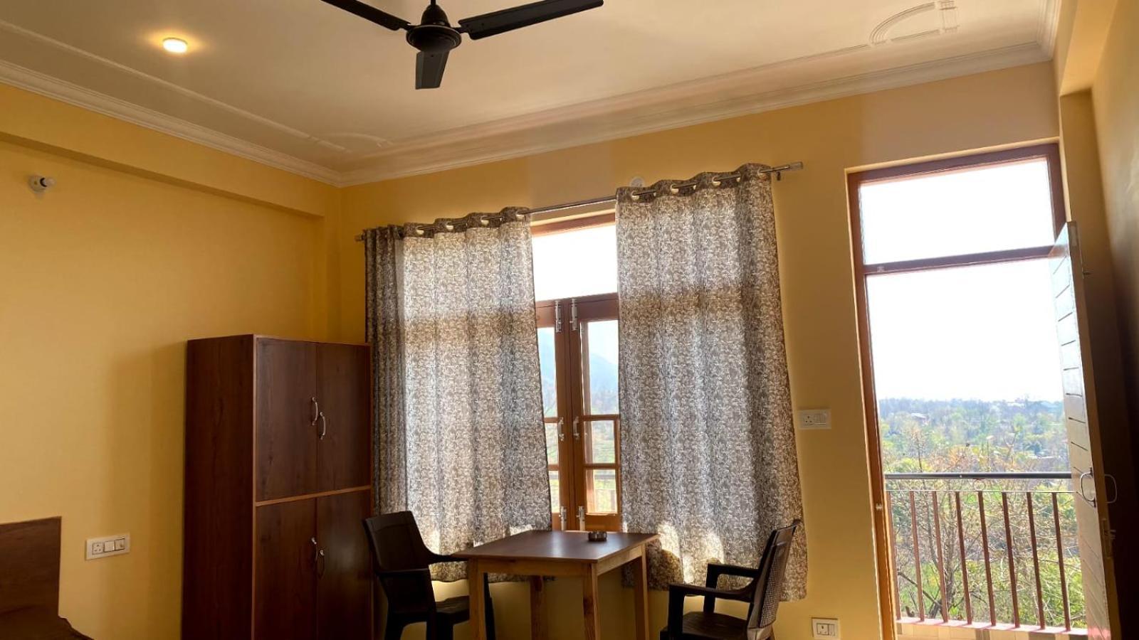 Happy Home Stay, ダラムシャーラー エクステリア 写真